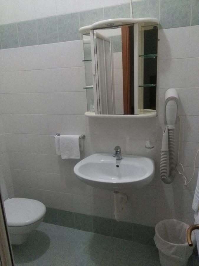 Hotel Illi Марина-ді-Масса Екстер'єр фото